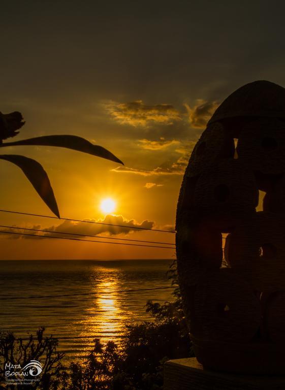Beten Waru Bungalow And Restaurant آميدْ المظهر الخارجي الصورة