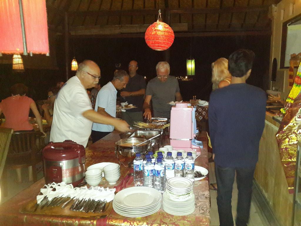 Beten Waru Bungalow And Restaurant آميدْ المظهر الخارجي الصورة