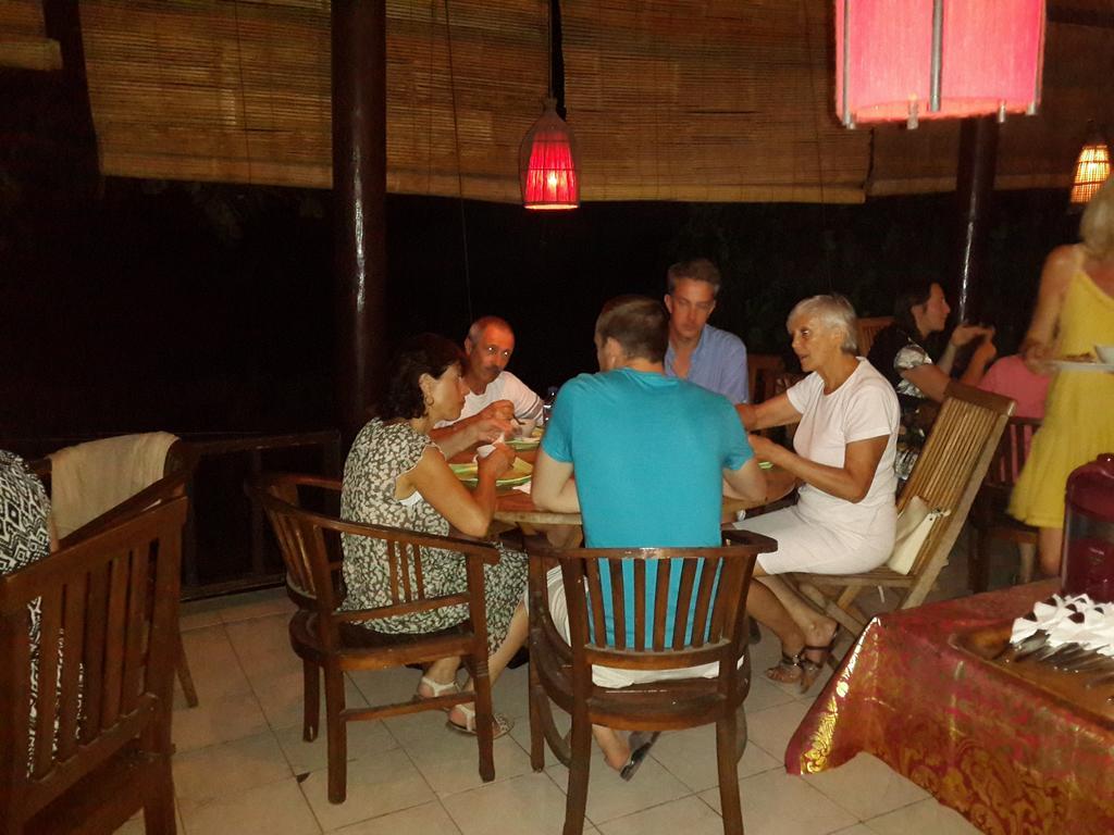 Beten Waru Bungalow And Restaurant آميدْ المظهر الخارجي الصورة