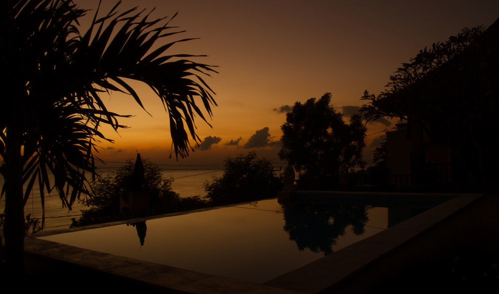 Beten Waru Bungalow And Restaurant آميدْ المظهر الخارجي الصورة